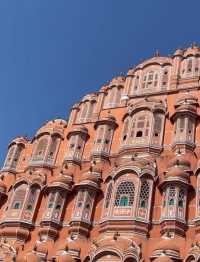 🌬️ Hawa Mahal: Jaipur’s Breezy Crown! 👑
