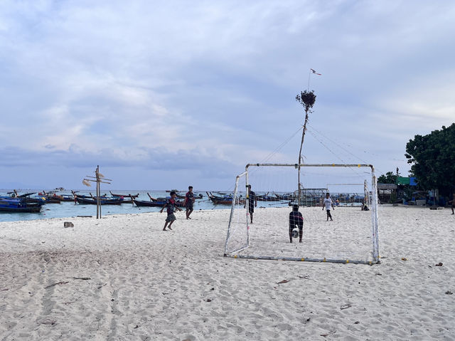 Sunsets & Serenity: A Romantic Escape to Koh Lipe