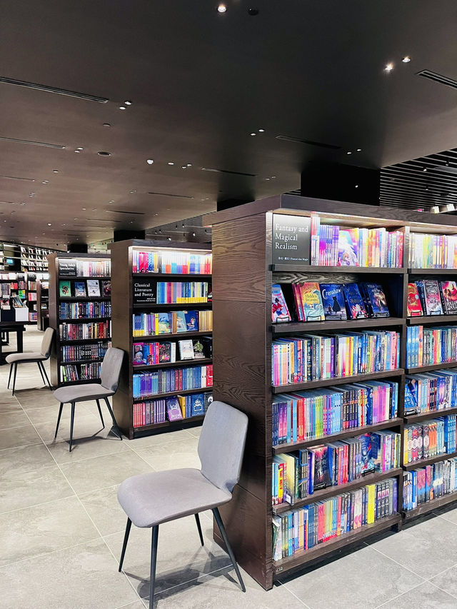 Tsutaya Books at Pavilion Bukit Jalil: KL’s Most Beautiful and Instagrammable Bookstore