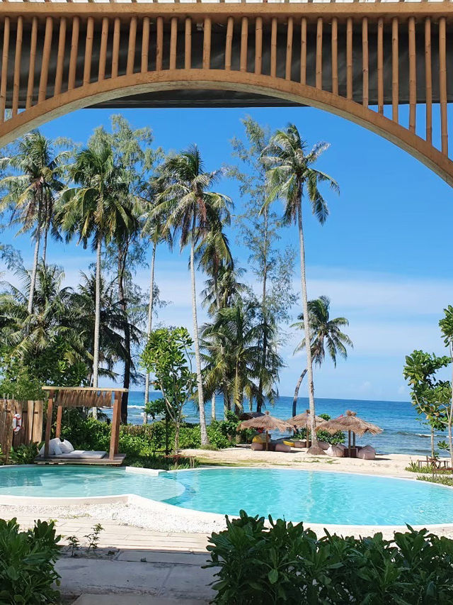 ที่พักในฝัน สวรรค์บนดิน ต้อง Hideout เกาะกูด