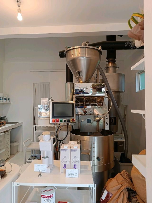 巷弄裡寧靜的小咖啡店☕