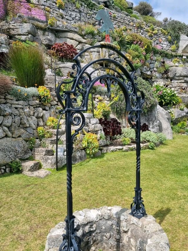 St Michael’s Mount – A Tidal Journey into Myth and Majesty