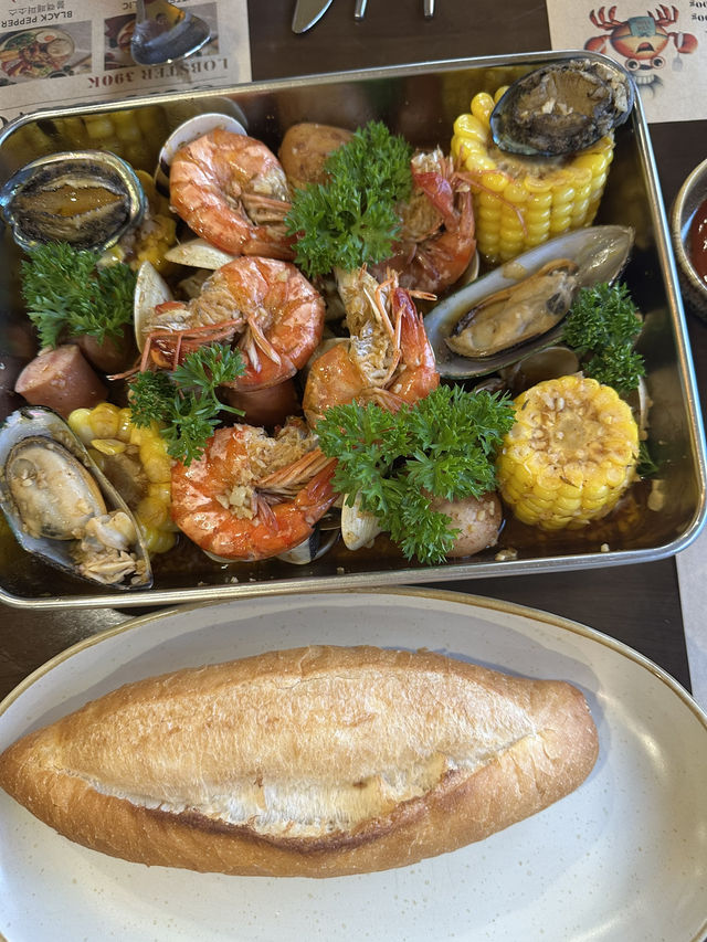 호이안씨푸드맛집 꾸아방 CUA VANG seafood