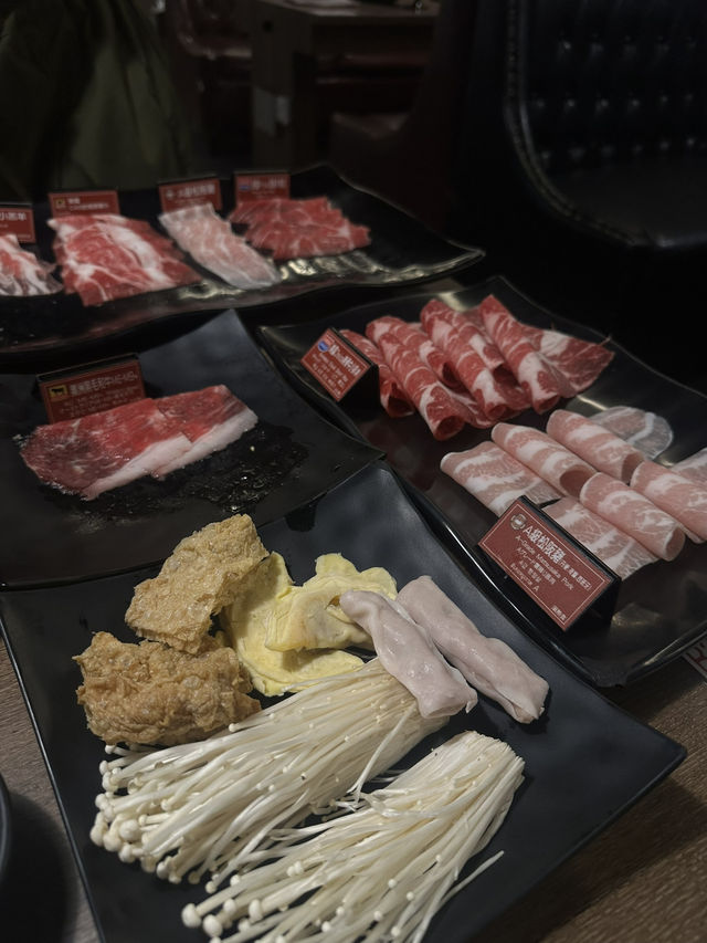 ไปกินหมาล่าที่@New Mala Hot Pot Kunming Branch
