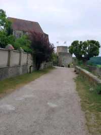 Senlis – A Timeless Medieval Gem Near Paris