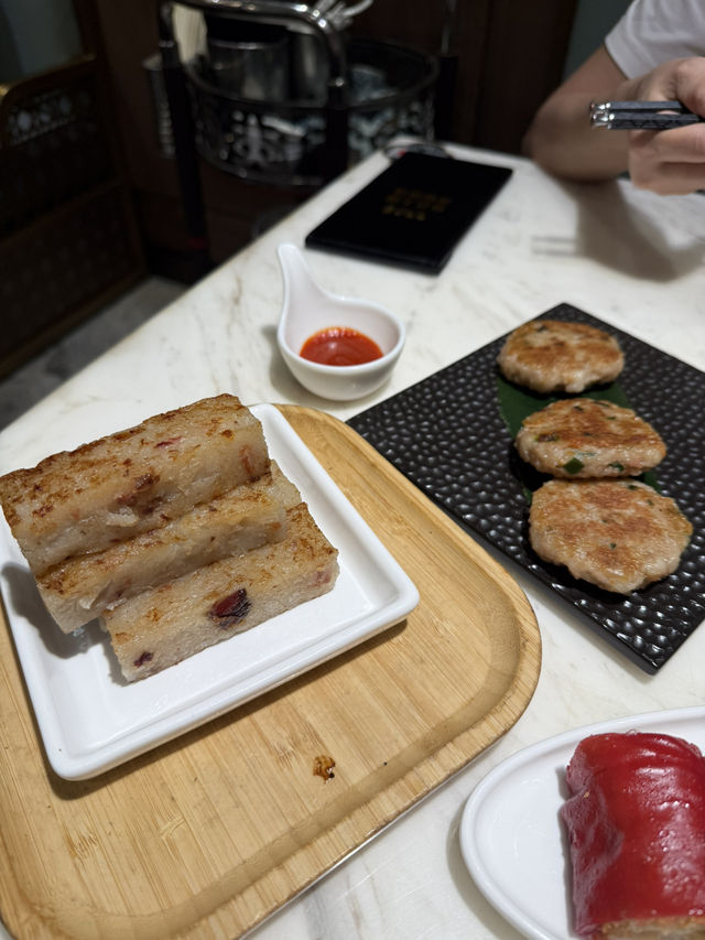 Delicious dim sum with great ambiance and service