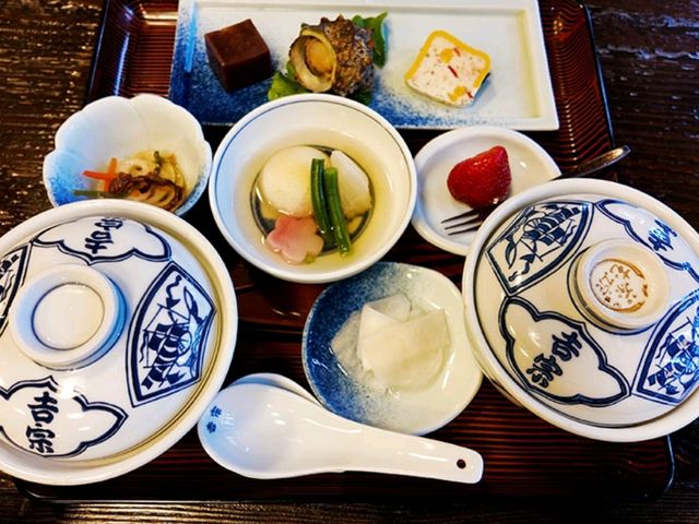[🇯🇵 長崎] 長崎の老舗で味わう、伝統の茶碗蒸しと蒸し寿司 