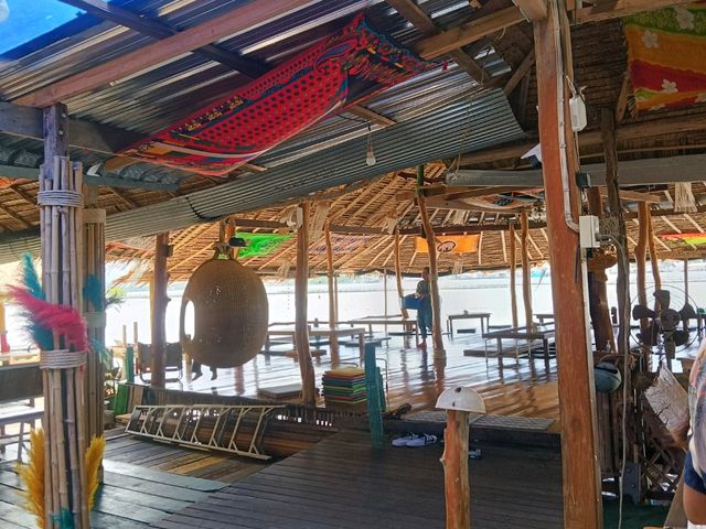 ร้านอาหารครัวมาร์เล่ย์ มาร์เล่ย์