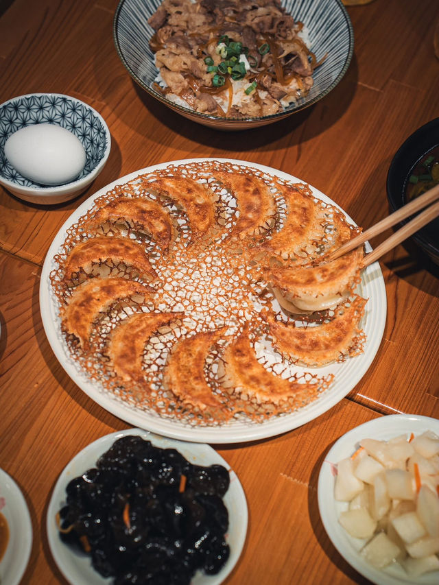 花蓮🇼🇸 吃到一家無敵酥脆的冰花餃 