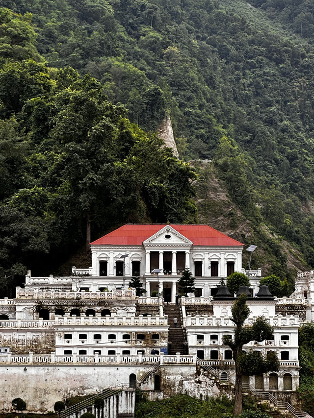 Rani mahal symbol of love and devotion 