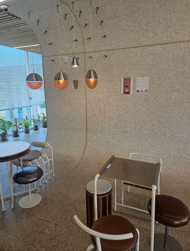 일산대형카페 파르코니도