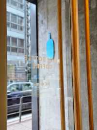 Brewing Moments in Central: Blue Bottle Vibes!