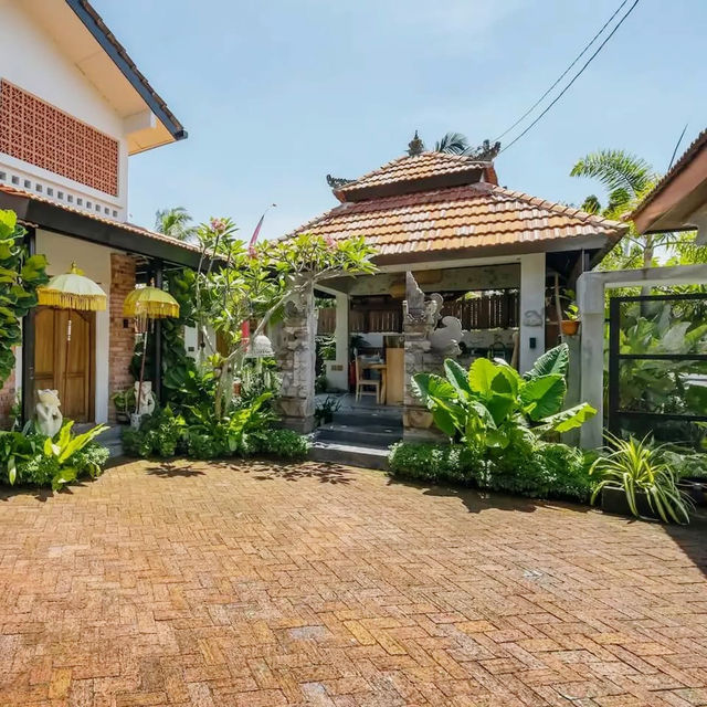 A Serene Retreat Rooted in Timeless Charm