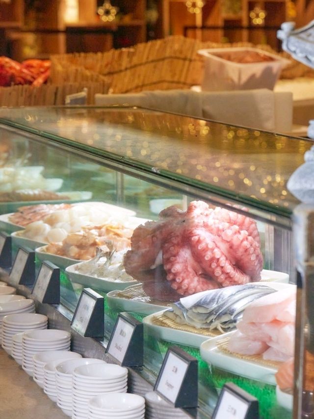超值自助餐🦞🦀 震憾海鮮山誰還沒去！？