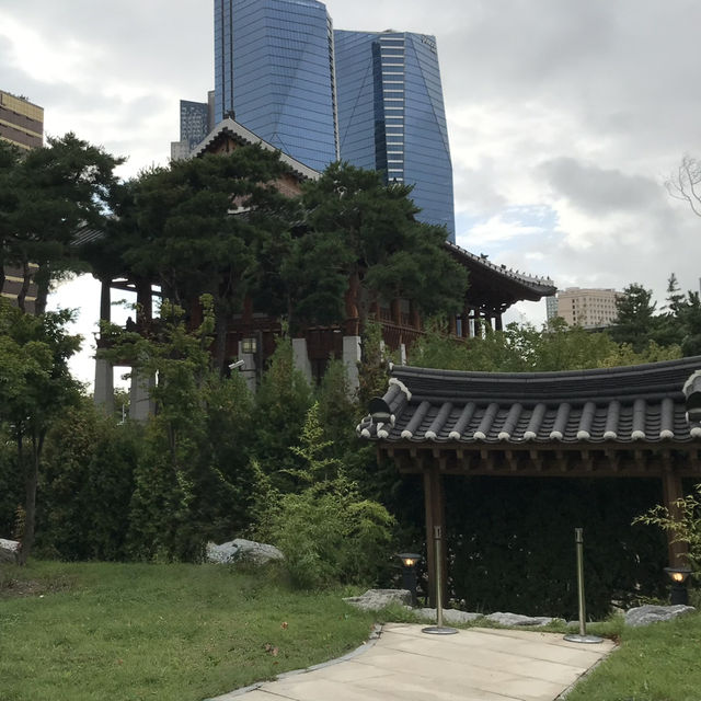 🌇 현대 도시와 전통이 어우러진 송도에서의 산책