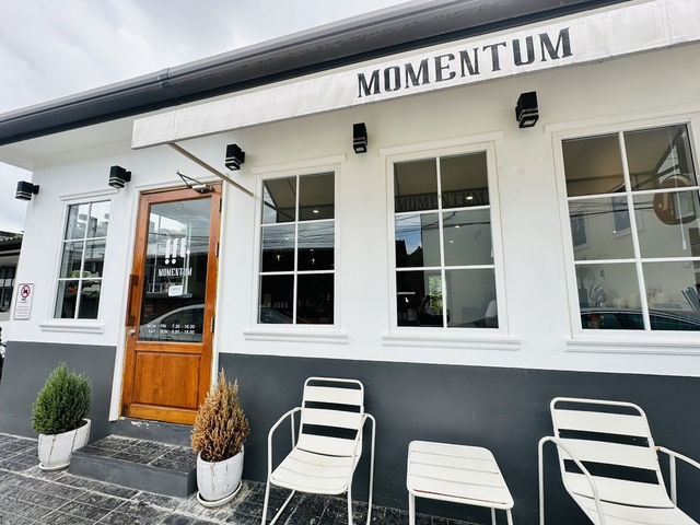 Momentum Cafe จันทบุรี 