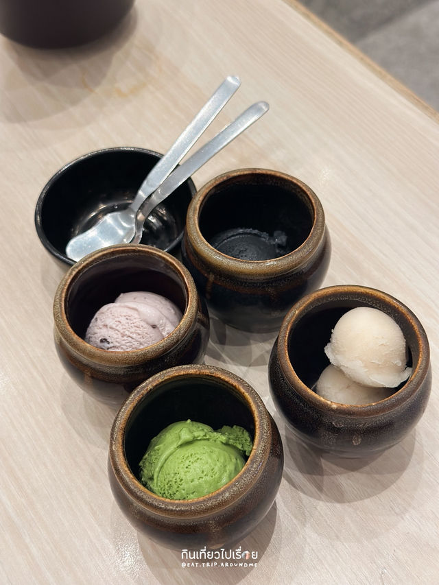 เหมือนเป็นร้านบุฟเฟ่ต์ที่ต้องไปกินทุกเดือน