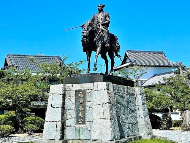 歴史と自然が織りなす魅力的な場所 – 今治城