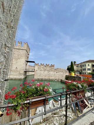 Sermione, a floating city in Italy🇮🇹