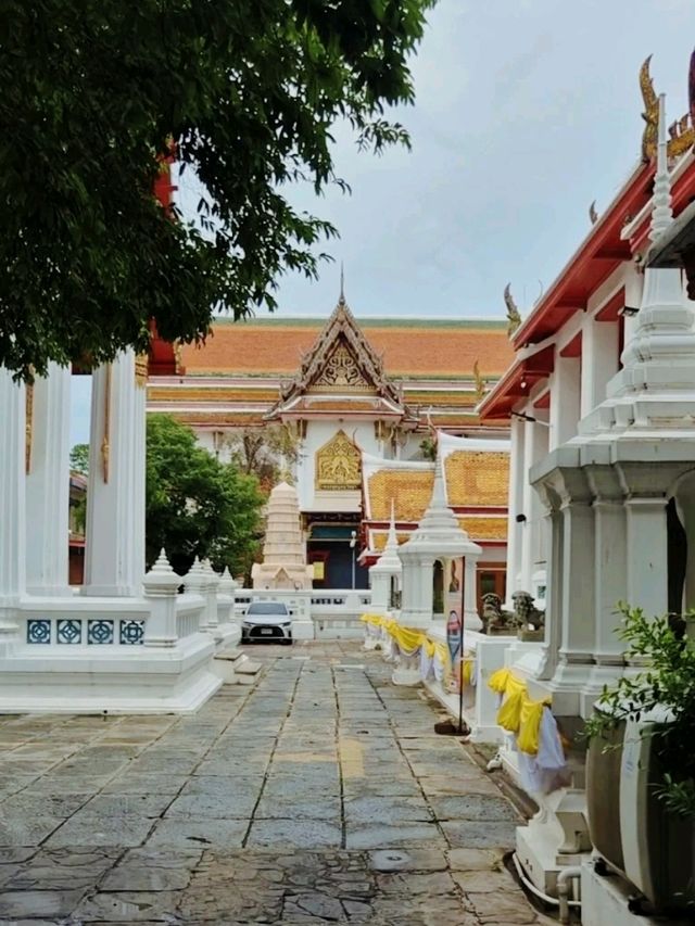 วัดอนงคารามวรวิหาร พระพุทธรูปปางมารวิชัยพระจุลนาค