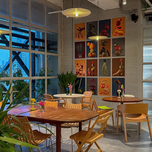 Friend Friend • Emporium, BKK 🛖🧽🌷🍅🥣