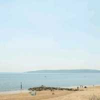 is a fantastic place to visit, especially for families or anyone looking for a pleasant day by the sea