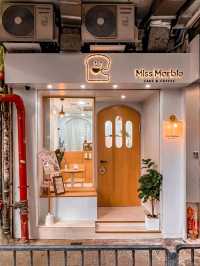 Miss Marble Cake & Coffee