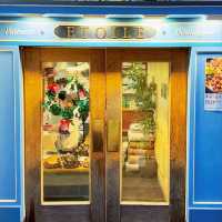 Etoile Cafe
