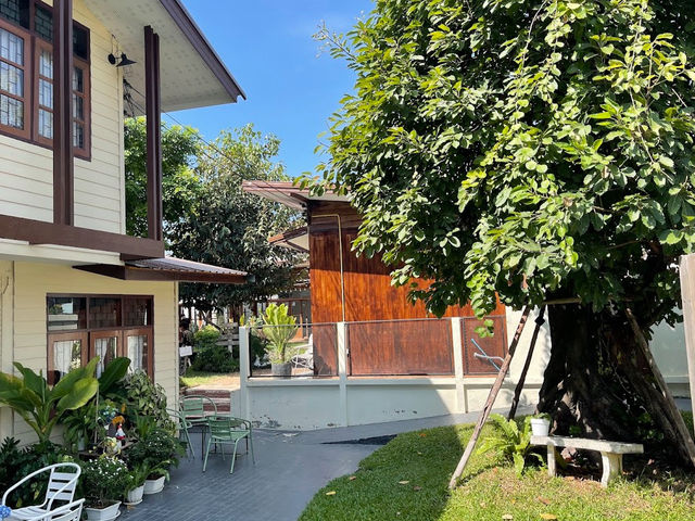 คาเฟ่บ้านเก่าทำใหม่อย่างสวยยย..