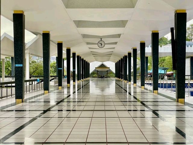 🕌🇲🇾 National Mosque Malaysia – A Symbol of Peace and Unity