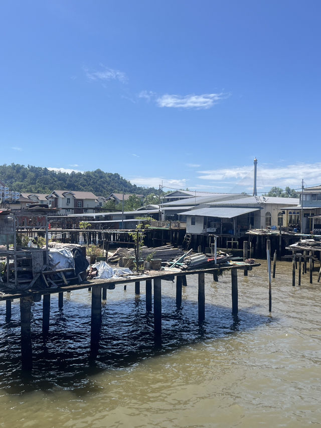 🛶 Brunei Water Village – Kampong Ayer Floating Legacy 💦