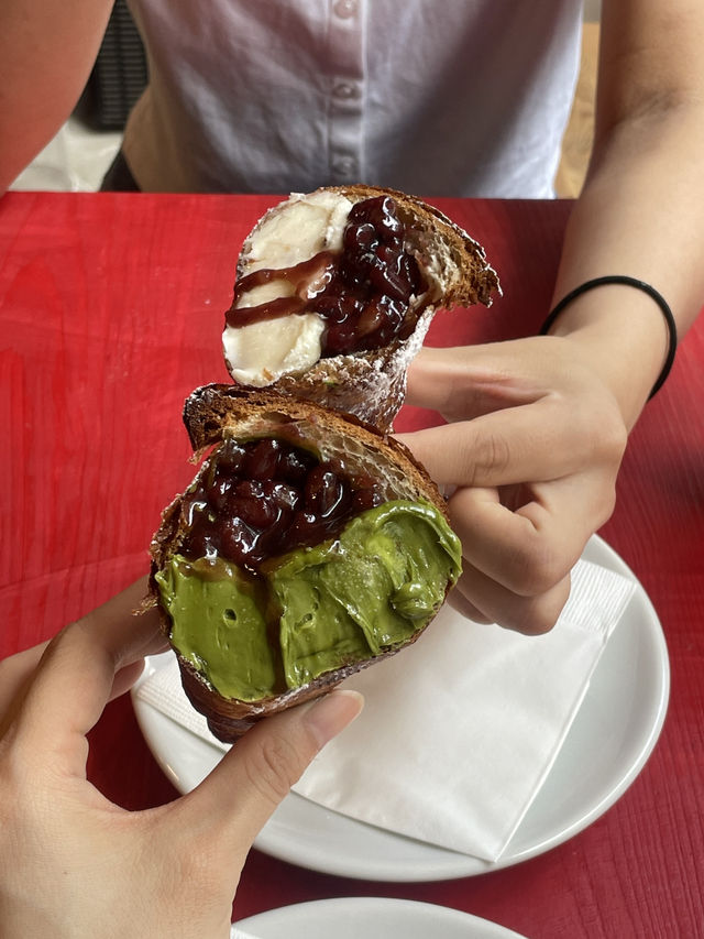 浅草エリアにある一度は絶対に食べて欲しいあんバタークロワッサンのお店"八七子"🧈🥐
