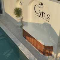 Cyrus พูวิลล่า