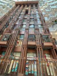 🛍️ Shanghai’s Largest Mall – New World Daimaru 
