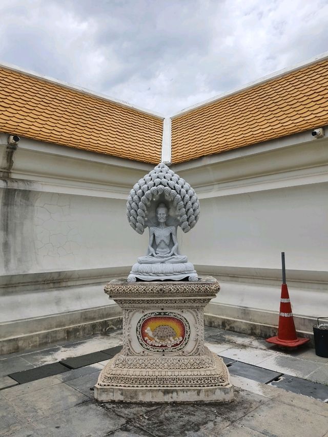 วัดปริวาสราชสงคราม ยานนาวา