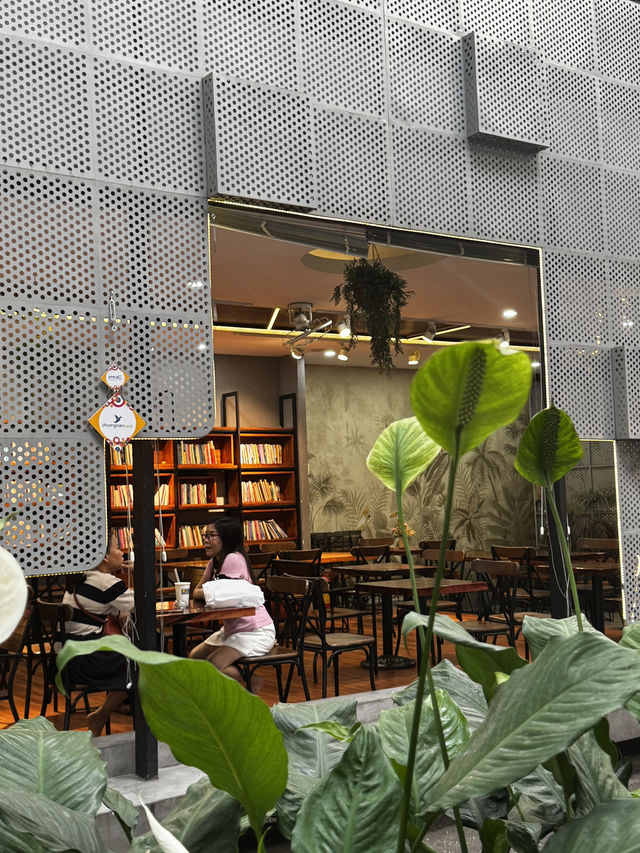 Bookstreet in Ho Chi Minh