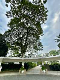 🌿 Gateway to Green: Start Your Botanical Journey at the Pusat Interpretasi