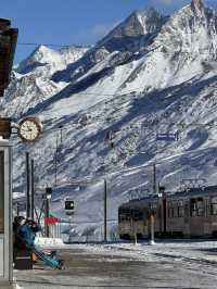 『🇨🇭采爾馬特』只有雪山、木屋、馬車和你! 
