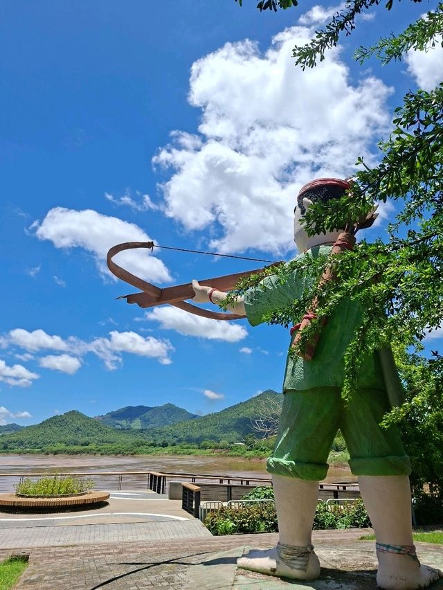 🏞 นั่งชมโขง ดูภูเขาสีเขียว วันฟ้าใส @แก่งคุดคู้ 