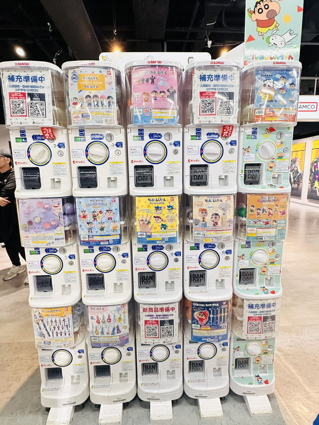 Inside the World’s Largest Capsule Toy Store – A Gachapon Dream in Ikebukuro, Tokyo!