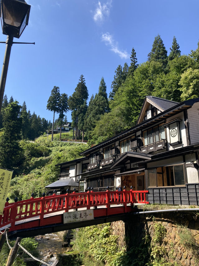 山形　大正ロマン漂う銀山温泉♨️昼も夜も楽しめる！