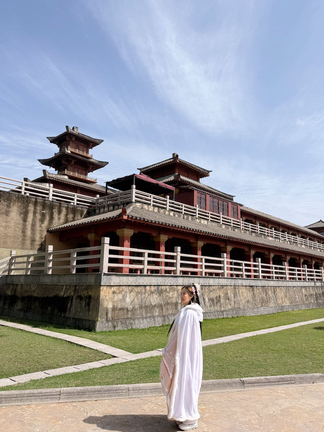 แต่งชุดฮั่นฝูที่ Hengdian แต่งชุดฮั่นฝูที่ Hengdian