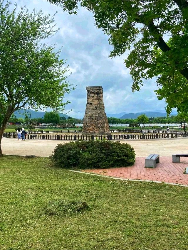 Cheomseongdae Observatory – Asia’s Oldest Star-Gazing Tower 🔭🌌