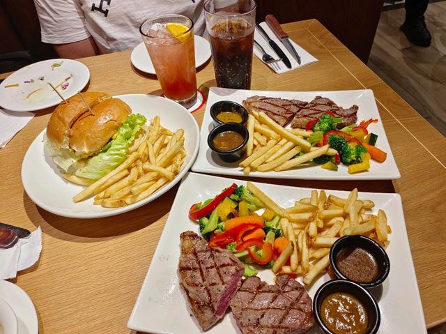新莊宏匯，TGI FRIDAYS星期五美式餐廳