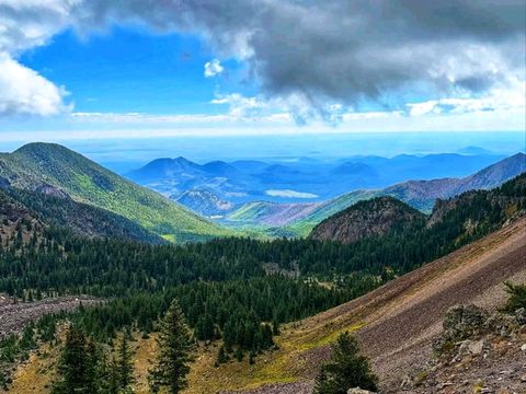 ⛰️ Humphreys Peak – Touching the Sky in Arizona 🇺🇸✨ ⛰️ Humphreys Peak – Touching the Sky in Arizona 🇺🇸✨