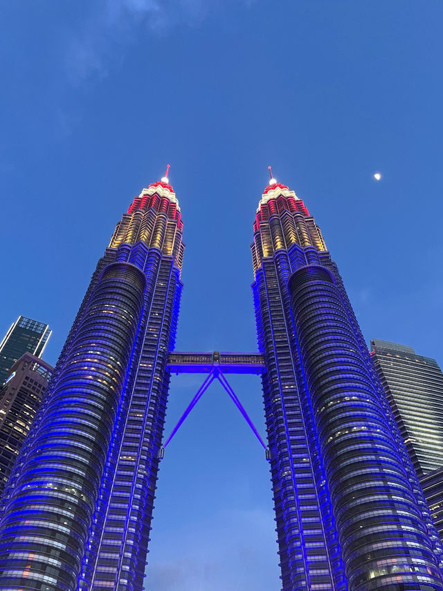  🇲🇾🏙️KL Day Out เดินเล่นชมตึก + อควาเรียมใหญ่อลั