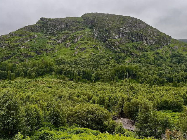 Explore the Beauty of Carrauntoohil Lake, Kerry