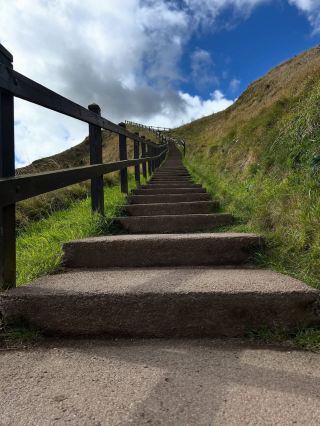 던노터 성의 극적인 아름다움에 감탄하기