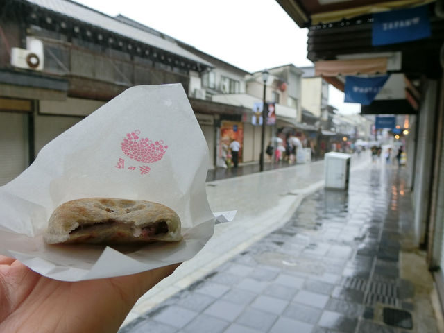 在雨中漫步於日本九州福岡太宰府天滿宮