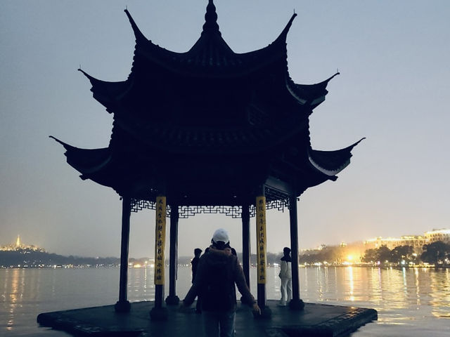 入秋的西湖:一湖秋水一城詩意 入秋的西湖:一湖秋水一城詩意